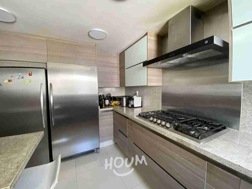 Casa En Real De Las Lomas, Miguel Hidalgo Con 3 Recámaras, 410 M², Id: 138136