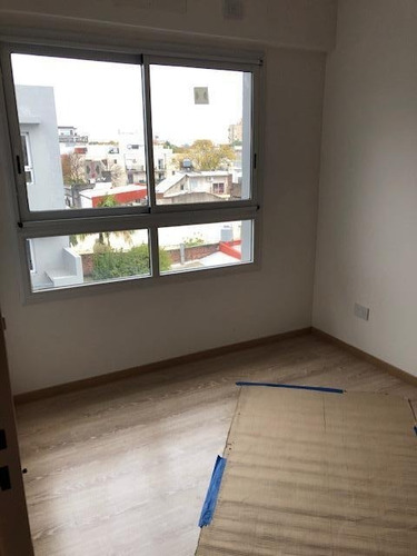 Imagen 19 de 24 de Departamento 3 Ambientes Con Balcón Y Cochera- Coghlan
