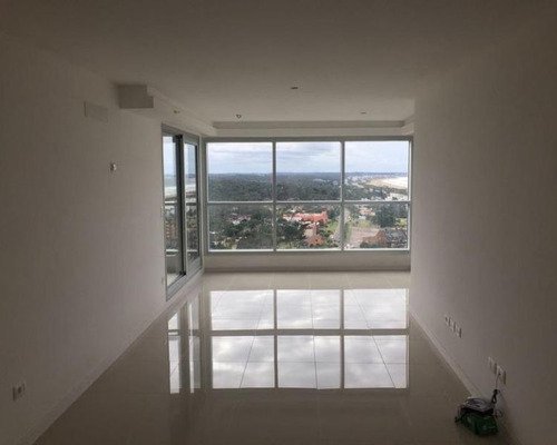 Venta De Apartamento 2 Dormitorios En Playa Brava