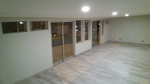 Imagen 19 de 25 de Oficina Metro Universidad Católica De 140 M2 + 30 M2 Terraza