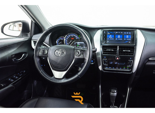 Toyota Yaris Sedán 1.5 16V FLEX SEDAN XLS MULTIDRIVE