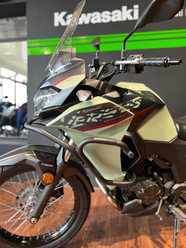 Imagen 4 de 11 de Kawasaki Versys-x 300 2023