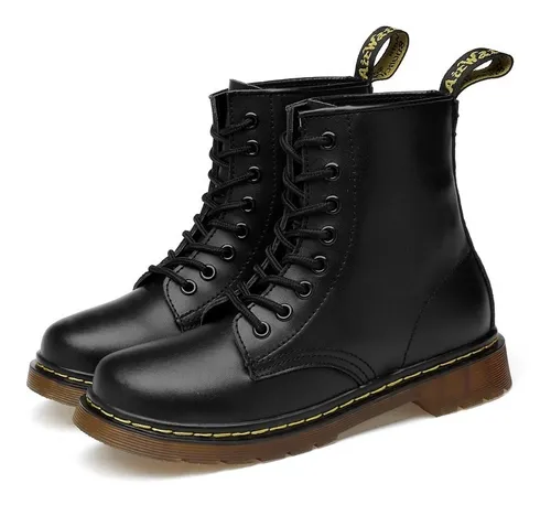 Botas negras hombre