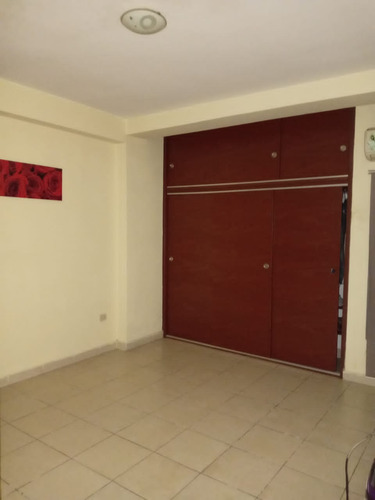 Apartamento En El Rincón. Vende Crismelia Castillo
