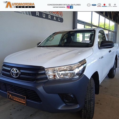 Imagen 2 de 25 de Toyota Hilux 2023 2.4 P.up T.diesel Dx 4x4