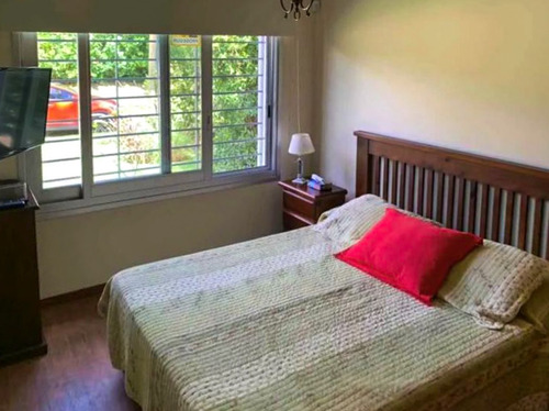 Casa En Venta De 3 Dormitorios En Playa Mansa