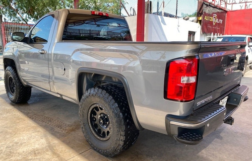 Imagen 3 de 8 de Gmc Sierra 2017 5.4 Cabina Regular Sle 4x4 At
