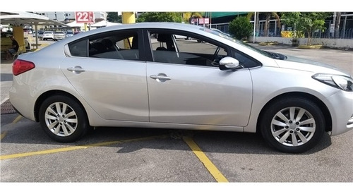 Kia Cerato 1.6 Sx 16v Flex 4p Automático