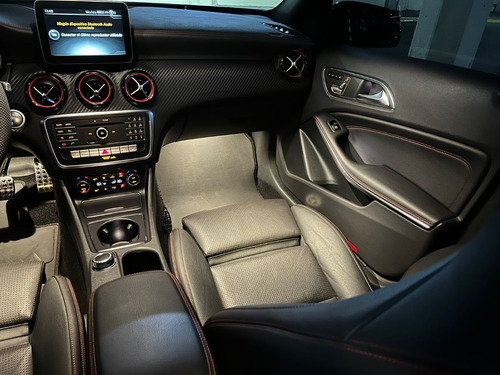 Imagen 13 de 18 de Mercedes Benz A250 Amg Line