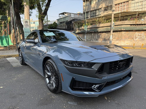Ford Mustang 5.0 V8 Dark Horse Mt
