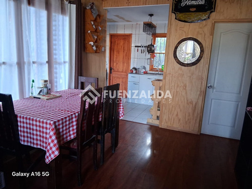 Casa En Venta De 3 Dorm. En El Tabo
