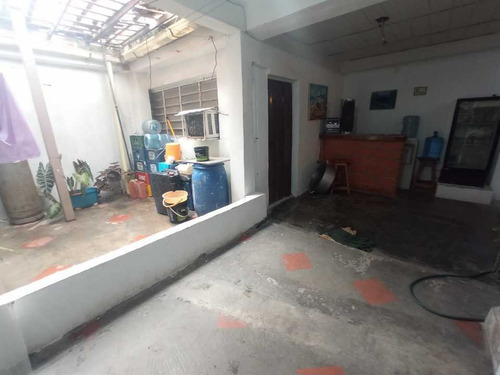 Imagen 27 de 30 de Casa Amplia Con Techo Platabanda En Las Acacias. Bajó De Precio.