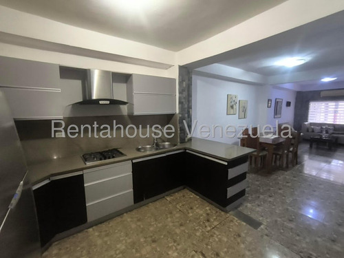 Bella Casa Duplex Ubicada En Conjunto Cerrado Con Vigilancia 24 Hrs, Sala Comedor Concepto Abierto, Cocina Empotrada Moderna Con Tope De Cuarzo,area De Faena, Patio,terraza Con Escaleras Independiente