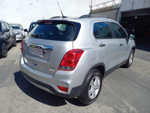 Imagen 7 de 15 de Chevrolet Tracker Premier