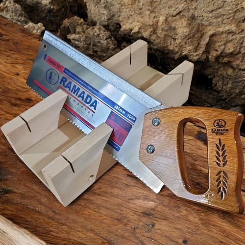 Caja Ingletadora Momfort Y Serrucho Ebanista Ramada 30,5cm