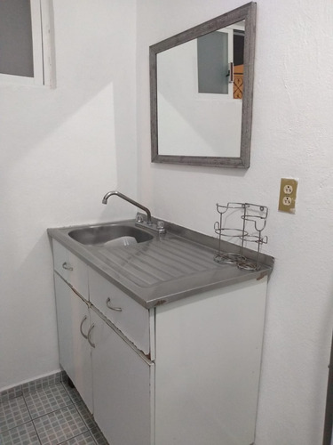 Mini Departamento En Renta (solo Mujeres/estudiantes)