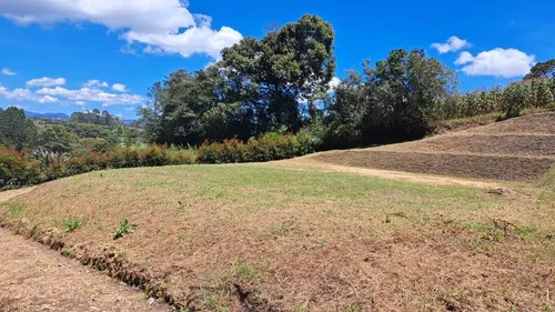 Lindos Lotes En Venta Con Excelente Ubicación Vecindario Y Vista 100%.