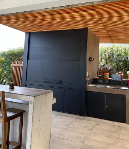 Casa En Tipas Nordelta 280 M2 Cub. Vista Al Lago Venta / Alquila