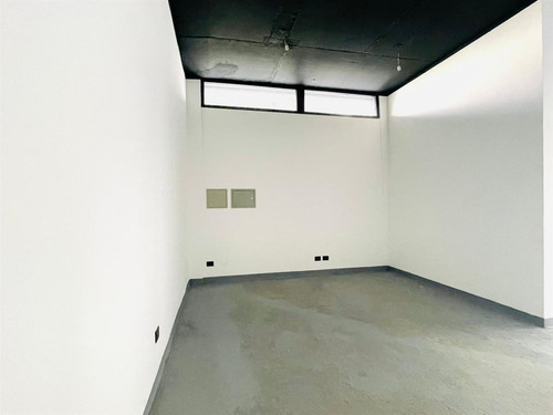 Nuevo Local Comercial Strip Arriendo.las Condes/carmelitas