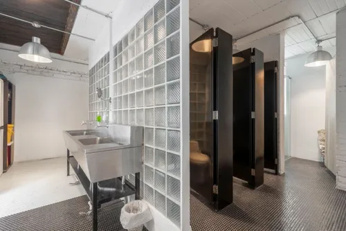Casa En Arriendo/venta En Bellavista. Cod V22305