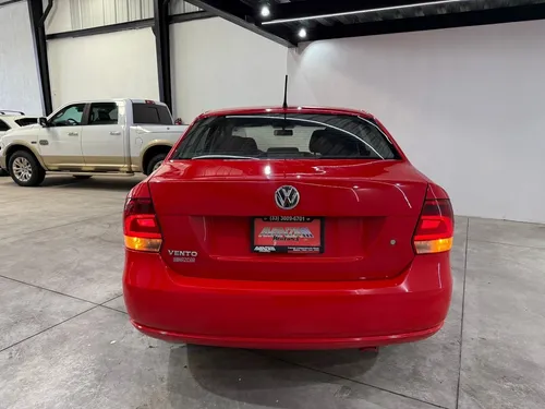 Volkswagen Vento 1.6 Highline At