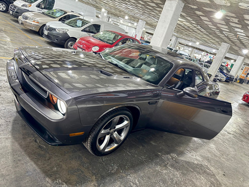 Dodge Challenger 5.7 Rt V8 Piel Q-c At