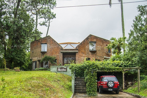 Casa En Venta Playa Mansa- Ref: 30567