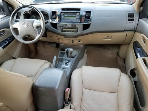Imagen 7 de 10 de Toyota Fortuner Sr 2013