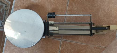 Antigua Báscula Laboratorio Ohaus Triple Beam 2610g (Usado)