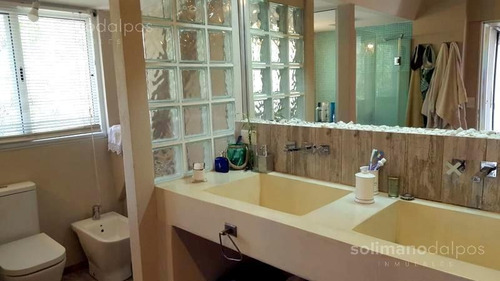 Casa 5 Amb Con Jardin Y Pileta - Martinez