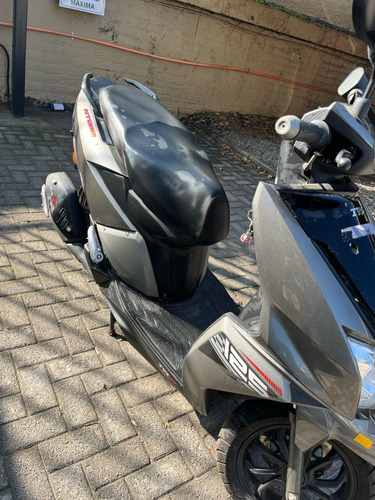 Moto Scooter Tvs Ntorq Como Nueva!!