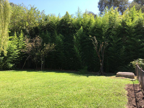 Casa En Venta - 4 Dormitorios 3 Baños - 850mts2 - Moreno