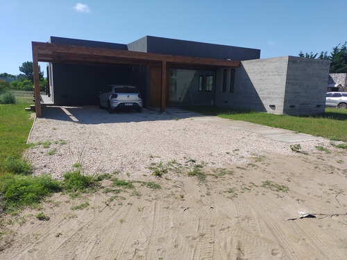 Casa A Estrenar En Costa Esmeralda Sector Deportivo