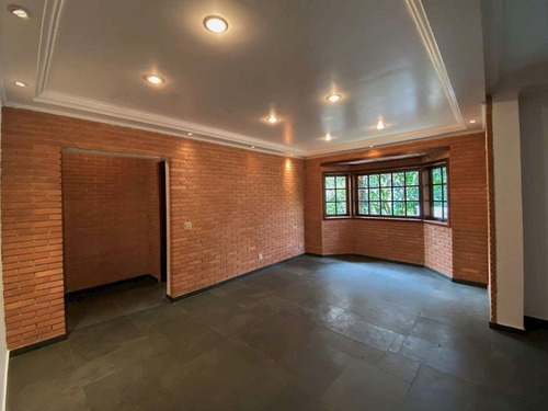 Imagem 11 de 30 de Inpla - Linda Casa, 4d(2sts),otima Localizacao, Lareira, Piscina, Gourmet! - 1733