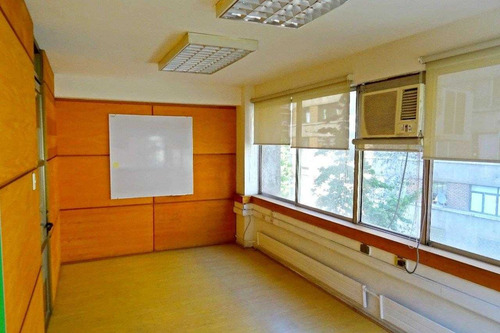 Vende Excelente Oficina Mac-iver - Moneda, Santiago