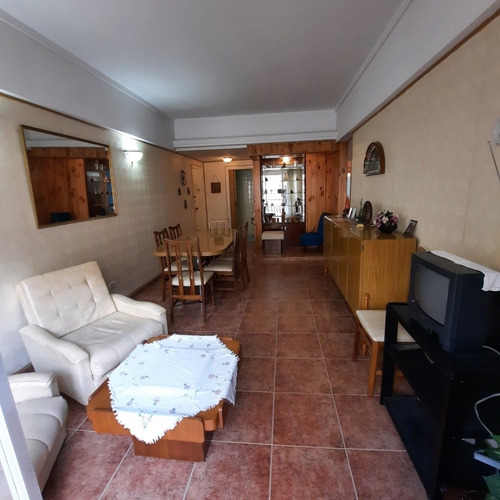 Imagen 8 de 23 de 3 Ambientes Con Dependencia Con Balcón Corrido Y Vista Lateral Al Mar