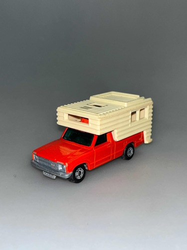 Lesney Matchbox 1980 #38 Camioneta Roja Camper England