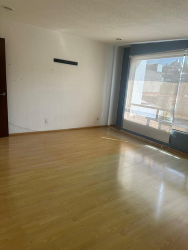 Casa En Venta En Lomas De Tecamachalco En Estado De México