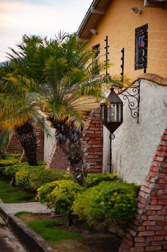 Imagen 14 de 14 de Venta Casa Urbanización El Solar Guataparo Valencia