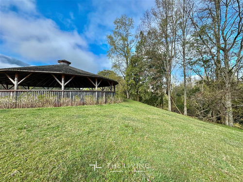 Sitio Exclusivo Con Playa Único En Panguipulli