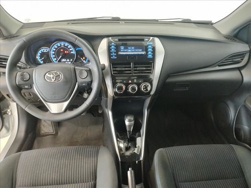 Toyota Yaris 1.5 16V FLEX SEDAN XL MULTIDRIVE