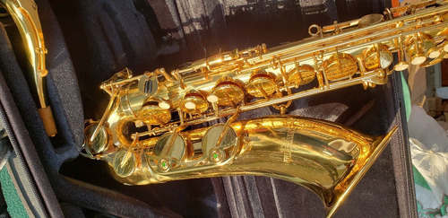 Imagen 2 de 9 de Saxo Tenor Wisemann Con Estuche + Accesorios