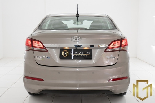 Imagem 10 de 15 de Hyundai Hb20 S Comfort 1.6 2019 Prata