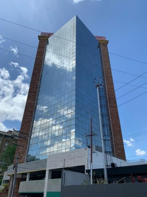 Imagen 1 de 6 de Oficina En Venta Avenida Bolivar