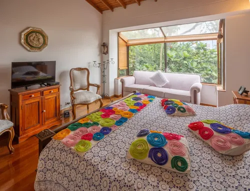 Casa En Venta En Loma De Los Balsos. Cod V16245