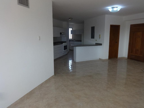 Imagen 5 de 10 de Alquiler Apartamento Con Planta Electrica Piscina Maracaibo