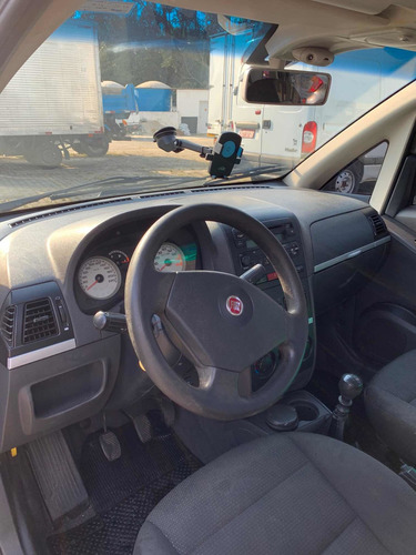 Imagem 14 de 15 de Fiat Idea 2010 1.4 Elx Flex 5p