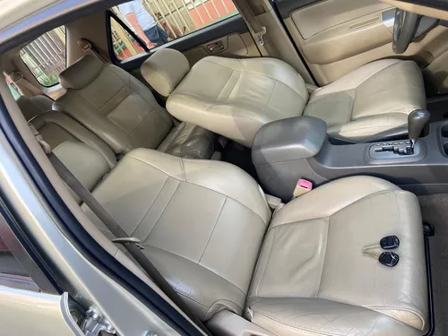 Toyota Fortuner 2.7 cc gasolina automática 4*2.