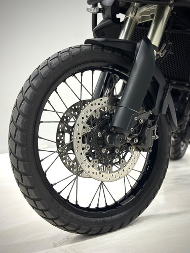 Triumph Tiger 800xc