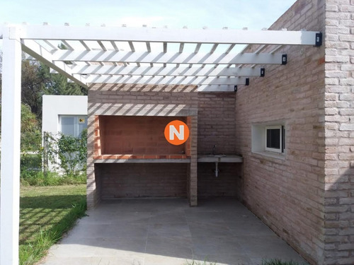 Imagen 9 de 26 de Espectacular Casa De Muy Buena Construcción En Pinares